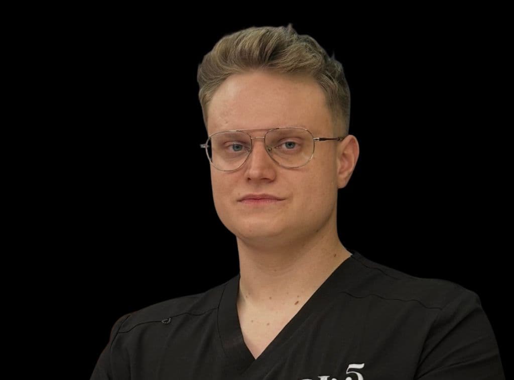 Dr Paweł Zwolak - Lekarz medycyny estetycznej i okulistyki, Hi5Clinic Lublin